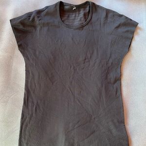 lululemon black t shirt size small
